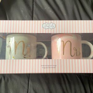 Mr and Mrs glass cup set